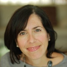 Profile of Sandra Tavares